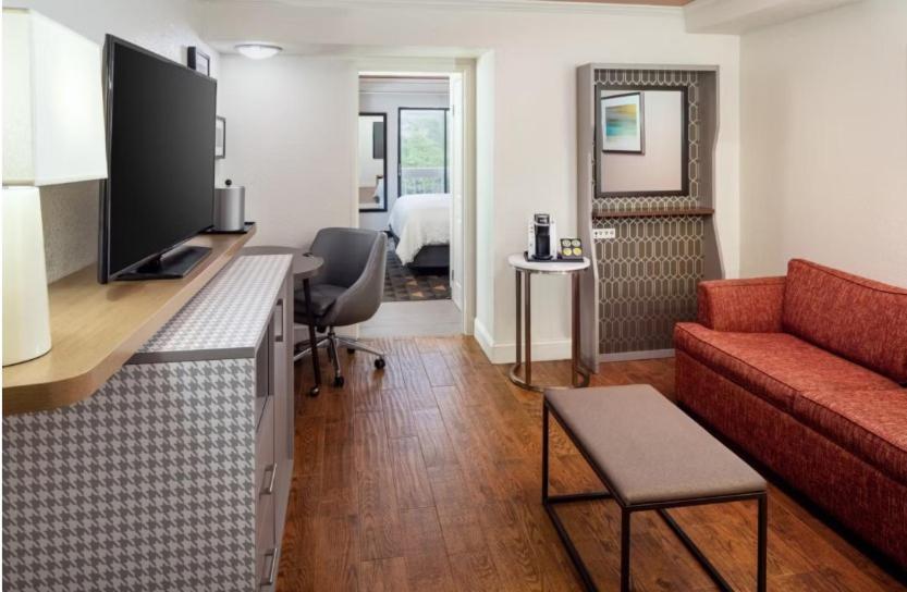 Holiday Inn & Suites Boca Raton - North Экстерьер фото