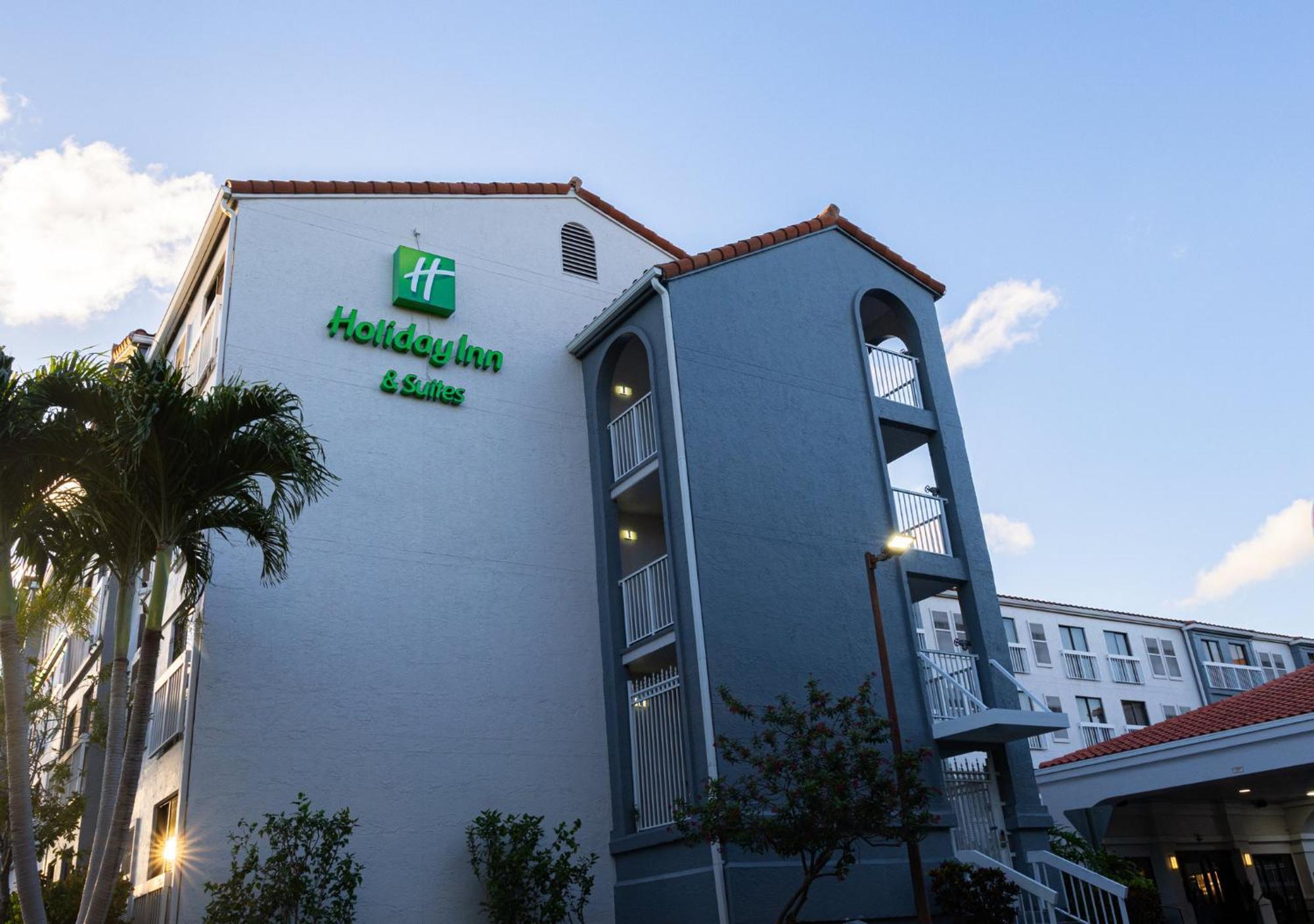 Holiday Inn & Suites Boca Raton - North Экстерьер фото